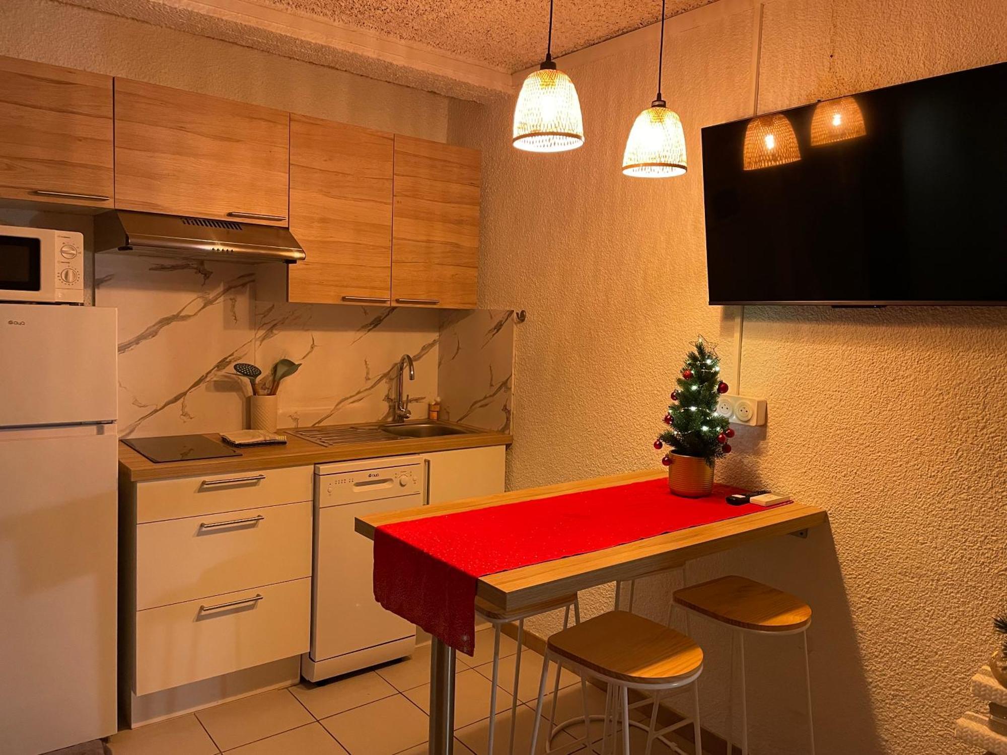 Studio Cosy A 300M De La Mer, Face Aux Festivals, Derriere La Night Life Le Barcarès Exterior foto